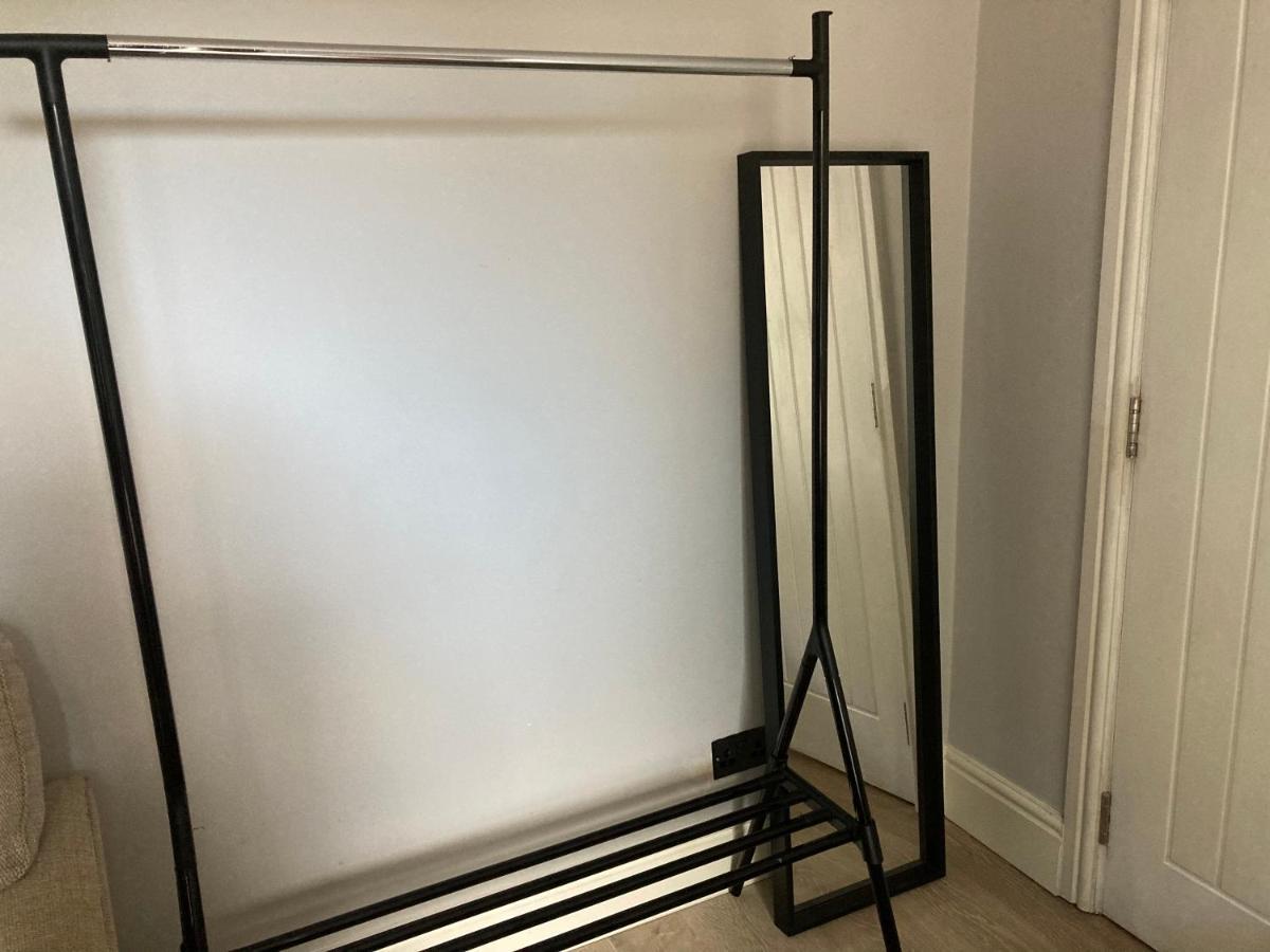 Cozy Private Room London Bagian luar foto
