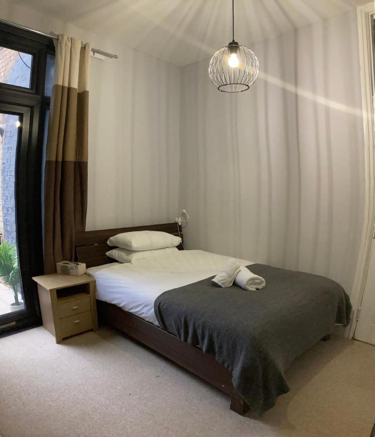 Cozy Private Room London Bagian luar foto